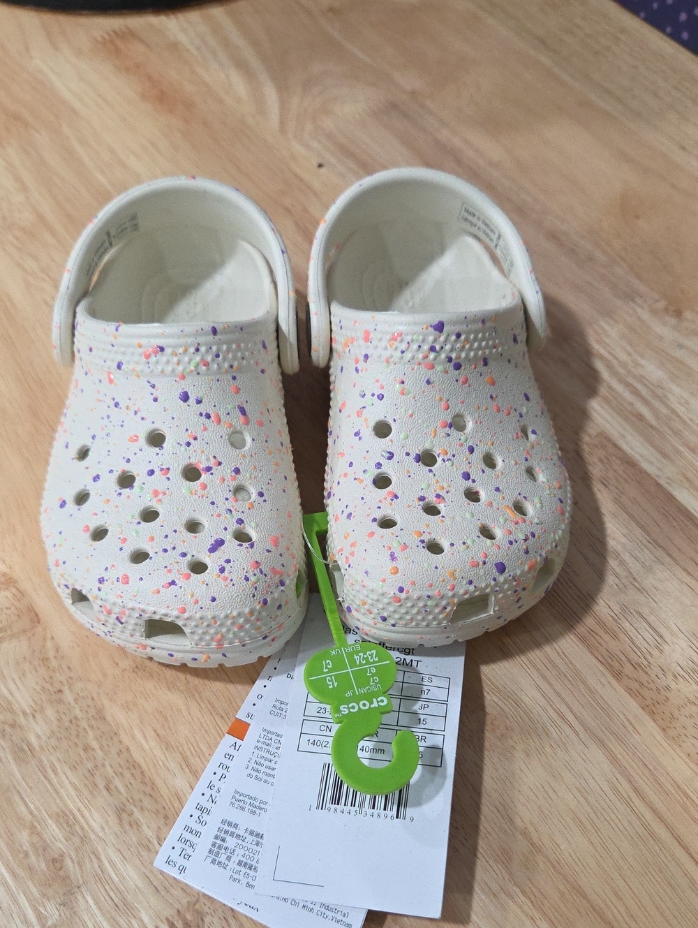 CROCS Toddler size 7C - Cream Glow in the Dark Clogs